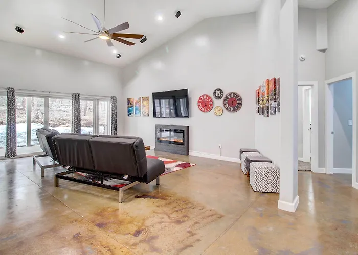 W/ Private Hot Tub & Bar Pinetop-Lakeside
